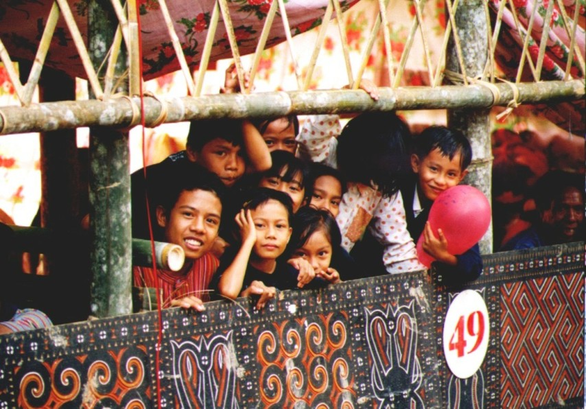 toraja children